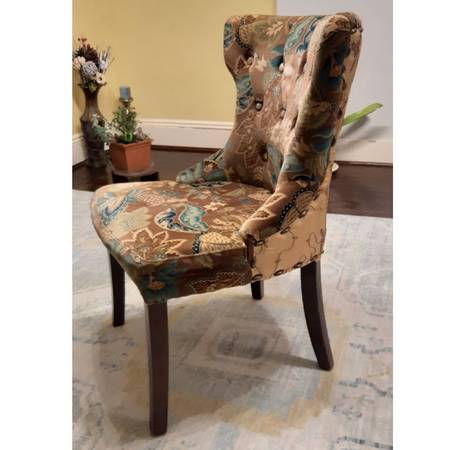 Armless Accent Chair, Dining Room Chair 1