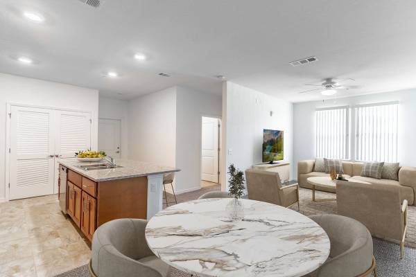 $1,149 / 1br - 695ft2 - Spacious Floorplan, Playground, Air Conditioning (Lady Lake)63693502495105121