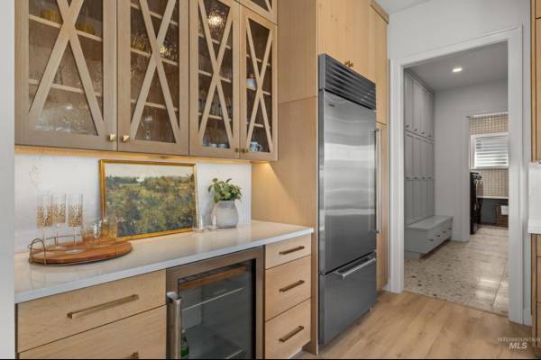 >>>Kitchen & Bathroom Remodels<<< 1