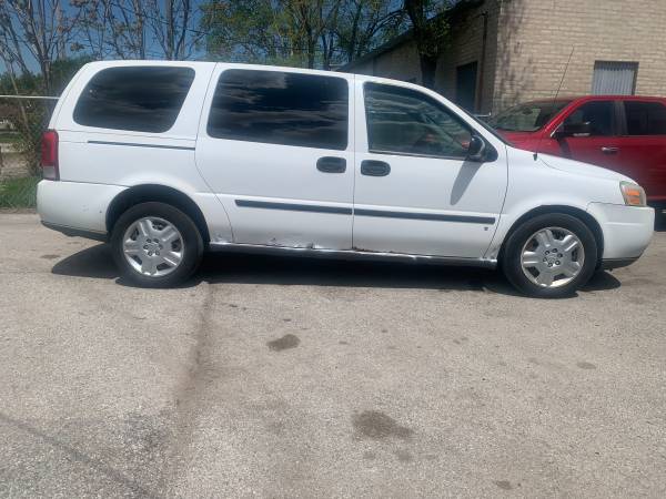 2008 Chevrolet Uplander 1/2 Ton - Photo 3