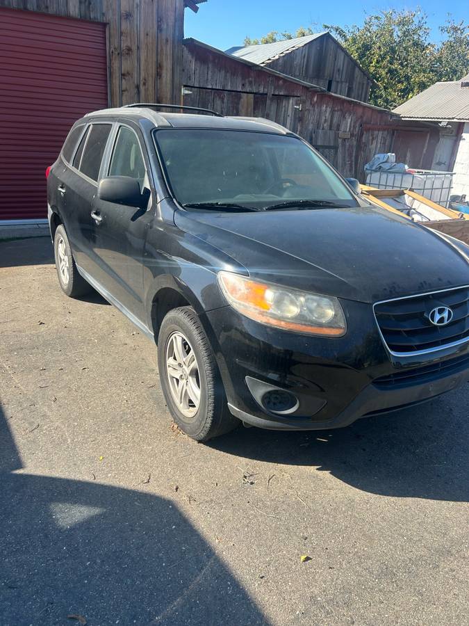 2010 Hyundai Santa Fe. AWD