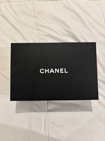 Gucci, Chanel and Versace boxes 1