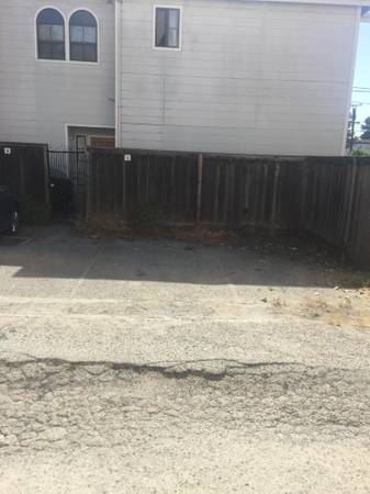 $125 One Car Parking Space in a Lot (berkeley)63813715942531121
