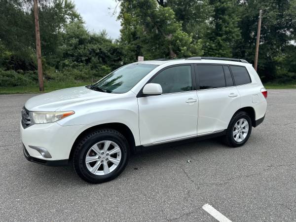 2012 Toyota Highlander - $8,500 (Laurel Md)63435233511041121