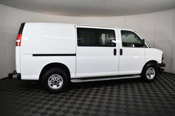 2017 GMC Savana 2500 Van de carga de 3 puertas - $22,999 (+ Silver Star Auto)63470762389505124