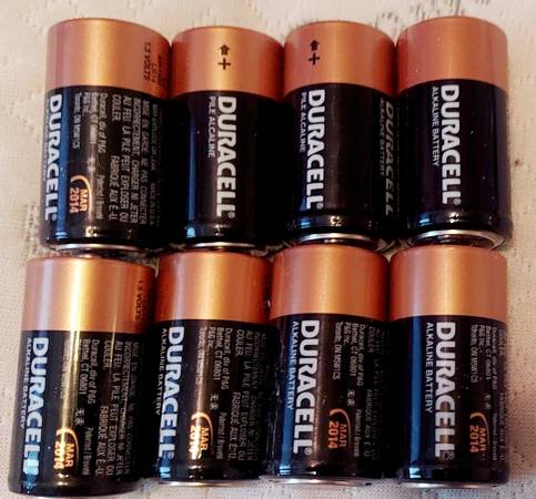 8 Duracell C Size Copper Top Alkaline Batteries 1