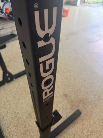 Rogue Monster Lite Squat Stand 1