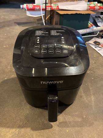 Nuwave Brio 7.25 Quart Air Fryer 1