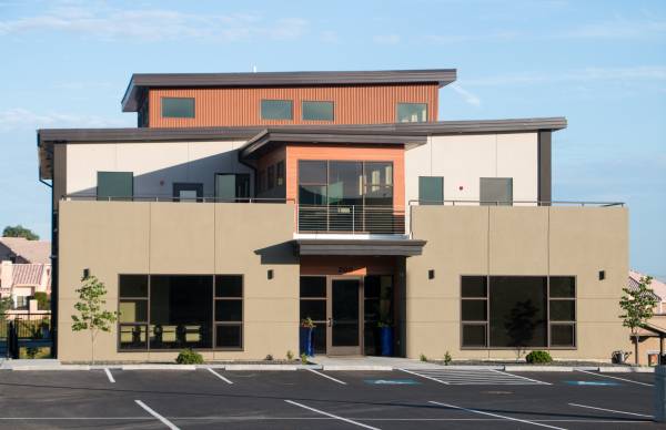 Book Meeting Rooms & Day Offices — By the Hour or By the Day! 1