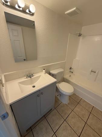 $895 / 2br - 720ft2 - 508-02 N Scott Ave (Gila Bend)63623922996995123
