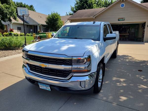 2016 Chevrolet Silverado LT - Cabina Doble 4x4 - $9,700 (Lake Elmo)63480969841923121