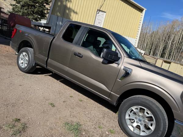 2021 Ford F-150 XLT  4X4 Super Cab (low miles) - $35,000 (Buchanan)63614114815107123