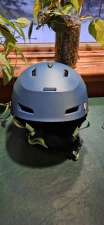 Snowboard/Ski Helmet 1