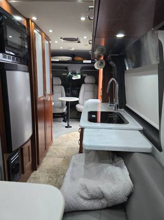2016 Sprinter Pleasure Way Plateau - Photo 15