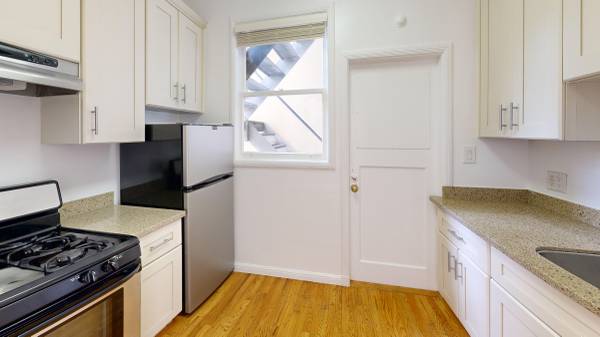 $4,745 / 1br - 528ft2 - Stunning 1x1 - Abundant Lighting and Modern Design! Unit #104 (marina / cow hollow)63668045016449121