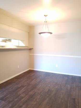 $1,208 / 2br - Spacious 2 Bed / 2 Bath – Available for November Move-In! (6350 Meadowvista Dr.)64036538395265120