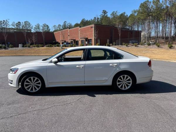 Volkswagen Passat VW 2012 de 2.5L SEL Sedán 4D - $4,999 (Auto Nova LLC)63621356416899121