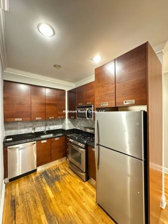 $1,550 / 1br - 🧺✨🌿¡Hermoso departamento de 1 habitación! Lavandería en unidad 🛁 Joya en West Rogers Park🧺✨🌿 (Chicago)63918412513027120