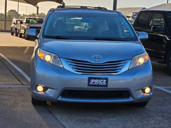 Minivan Toyota Sienna Ltd de 2011, para pasajeros - $13,337 (Llame al *(817) 383-9284* para confirmar disponibilidad al instante)63483988919937121