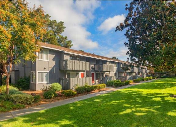 $2,295 / 1br - 660ft2 - Pet-Friendly Living with Great Amenities at Cherrywood (san jose south)63851965611137121