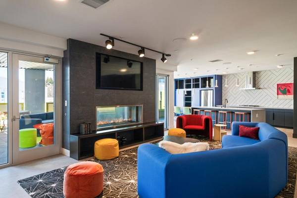 $1,775 / 1hab - 485ft2 - 485 pies cuadrados de espacio para hacerlo suyo! (Barrio Internacional, Distrito Central, Capitol Hill)63786707907713120
