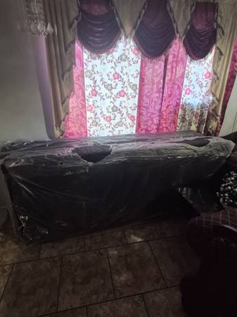 Calking boxspring 1