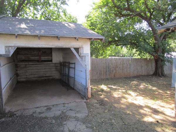 $59,000 / 3br - 1420ft2 - Seller will finance 1404 N Ave F Haskell, TX 3/1 $59,000 (PENDING) (Haskell, TX)63810575606145124