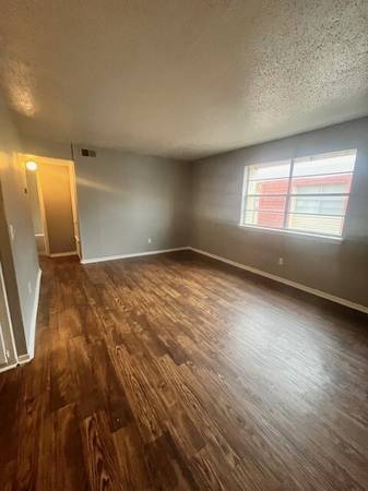 $815 / 1br - 660ft2 - Descubre la vida moderna en Park Mac Arthur 🏢🌟 (Oklahoma)63670502818179123