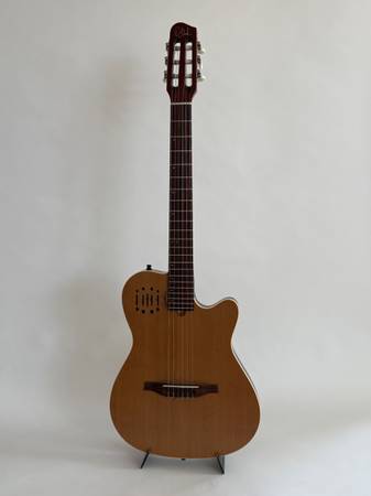 Godin Multiac Nylon Encore Natural Guitar 1
