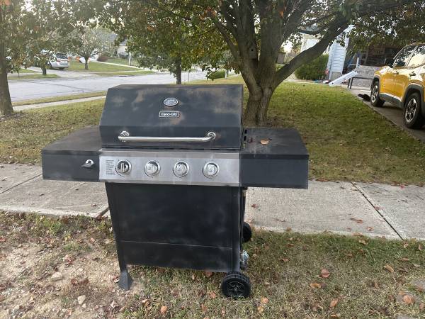Gas grill 1