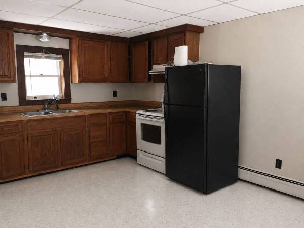 2 BR, 1 Bath Split Level Duplex Unit For Rent 1