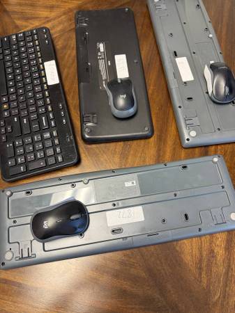 4 Logitech Windows Keyboards & 3 Logitech mice 1