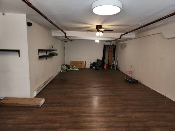 $2,930 / 640ft2 - Office Space+BSMNT*2nd flr*Bright Showroom*Private Bathroom*8th Av-W30 (Midtown West)63689861860099121