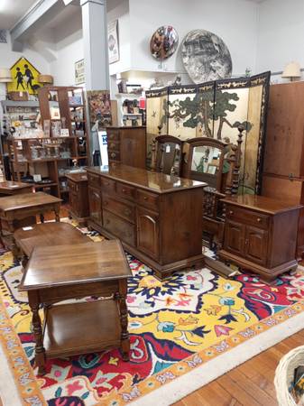 Quality 7 PC Full Size Bed Set by Ethan Allen>Mattress Set Available 1