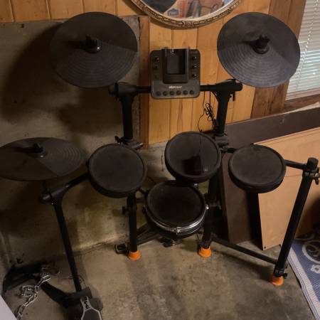 iRock electronic drum set 1