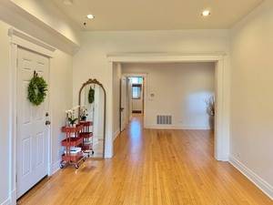$365,000 / 2br - MAKE AN OFFER- condo (CHICAGO)63898603282946124