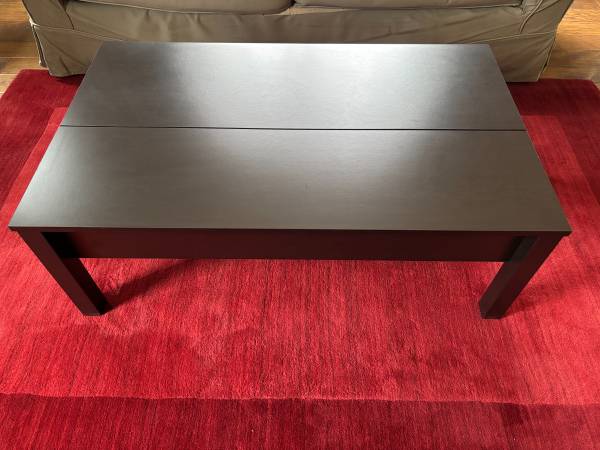 Black coffee table with raise up section 1