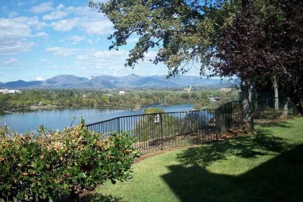 $1,470 / 2br - 1093ft2 - 2 BEDROOM / 2 BATH MANZANITA MANOR APARTMENTS #38 (REDDING)63972530874115121