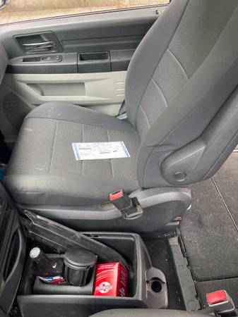 2009 dodge caravan - $1,900 (Canarsie BK)63470770987779123