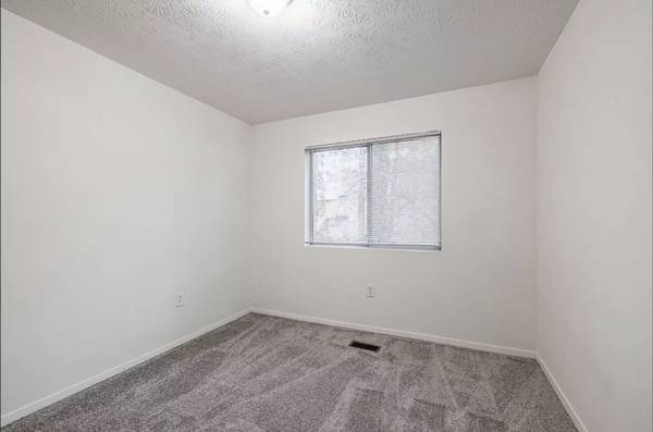 $1,569 / 3br - 1285ft2 - Spacious and elegant! You've found your ideal 3 bed / 2 bath! (Stone Mountain)63964126946050121