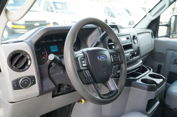 2021 Ford E350 E 350 - Photo 4