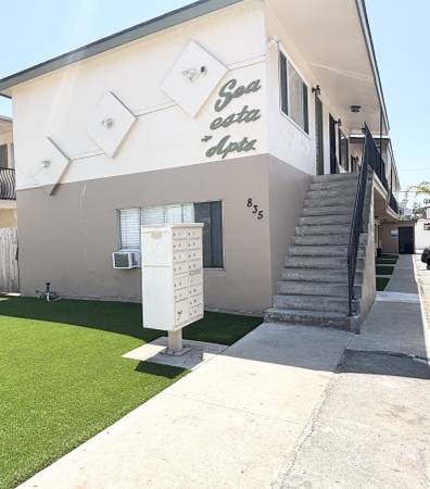 $1,950 Estudio a una cuadra de la playa!! Incluye estacionamiento, agua y basura (Pacific Beach)63663921840001120