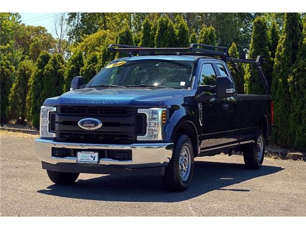 Camioneta Ford F250 Super Duty Super Cab F-250 XL 4D de 8 ft, 2019 - $19,999 (Payless Auto Sales)63476041034369122