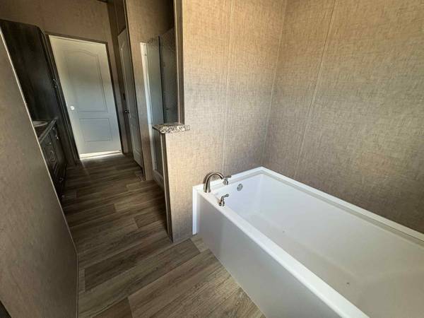 $1,700 / 4br - 3/4 Bedrooms ready to go!! bad credit? NO PROBLEM. (corpus christi)64036540734210123