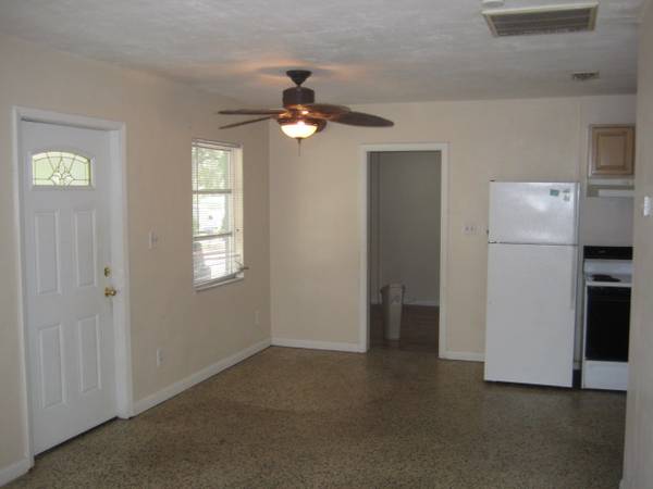 $2,400 / 3br - 1101ft2 - Safety Harbor,  Down Town, 3/1 House (Safety Harbor)63976137217155123