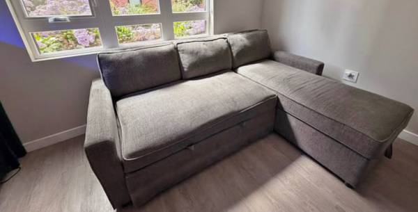 Thomasville® Sectional + Ottoman 1