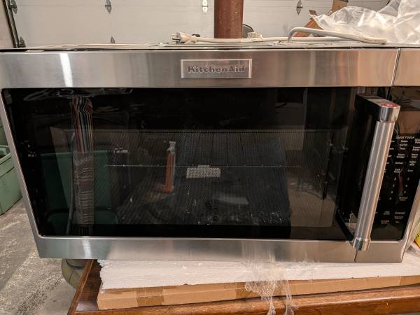 New Kitchenaid microwave fingerprint resistant stainless steel 1