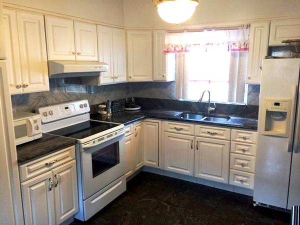 $1,495 / 1br - o 2........INCLUYE ::: lavadora/secadora! / aire acondicionado central !! / estacionamiento !!! (HAMDEN)64010163822723121