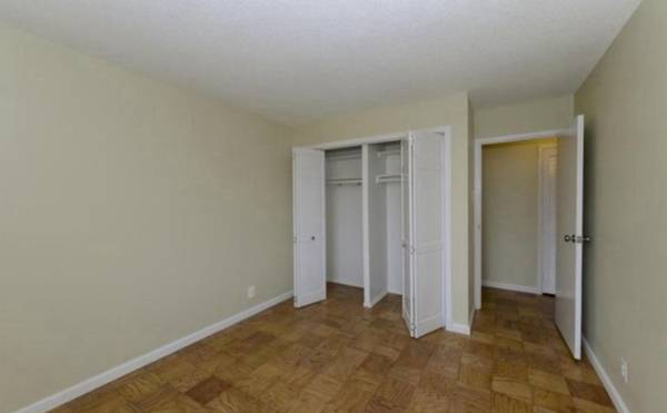 $1,500 / 2br - 962ft2 - 10 min from Courthouse Metro - 2 bd/1.5 ba w/ Balcony - Utils Included (Arlington Courthouse)63958909102723121