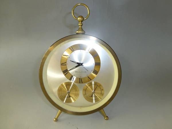 *Brass Bulova Japan Wind up Weather Station Desk Clock Hydrometer Temp 1